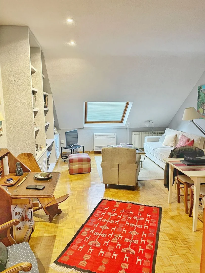 Piso en calle del Robledillo, 6 - Foto 1