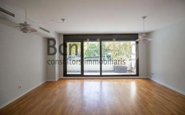 Piso en Calle de Bac de Roda, 102, Provençals del Poblenou - Foto 1