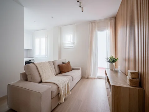 Piso en pasaje de Doña Carlota - Foto 1