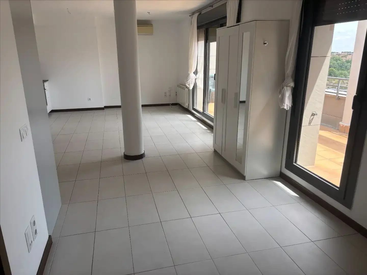Piso en  Calle de Manuel Pombo Angulo 24 - Foto 4