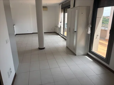 Piso en  Calle de Manuel Pombo Angulo 24 - Foto 4