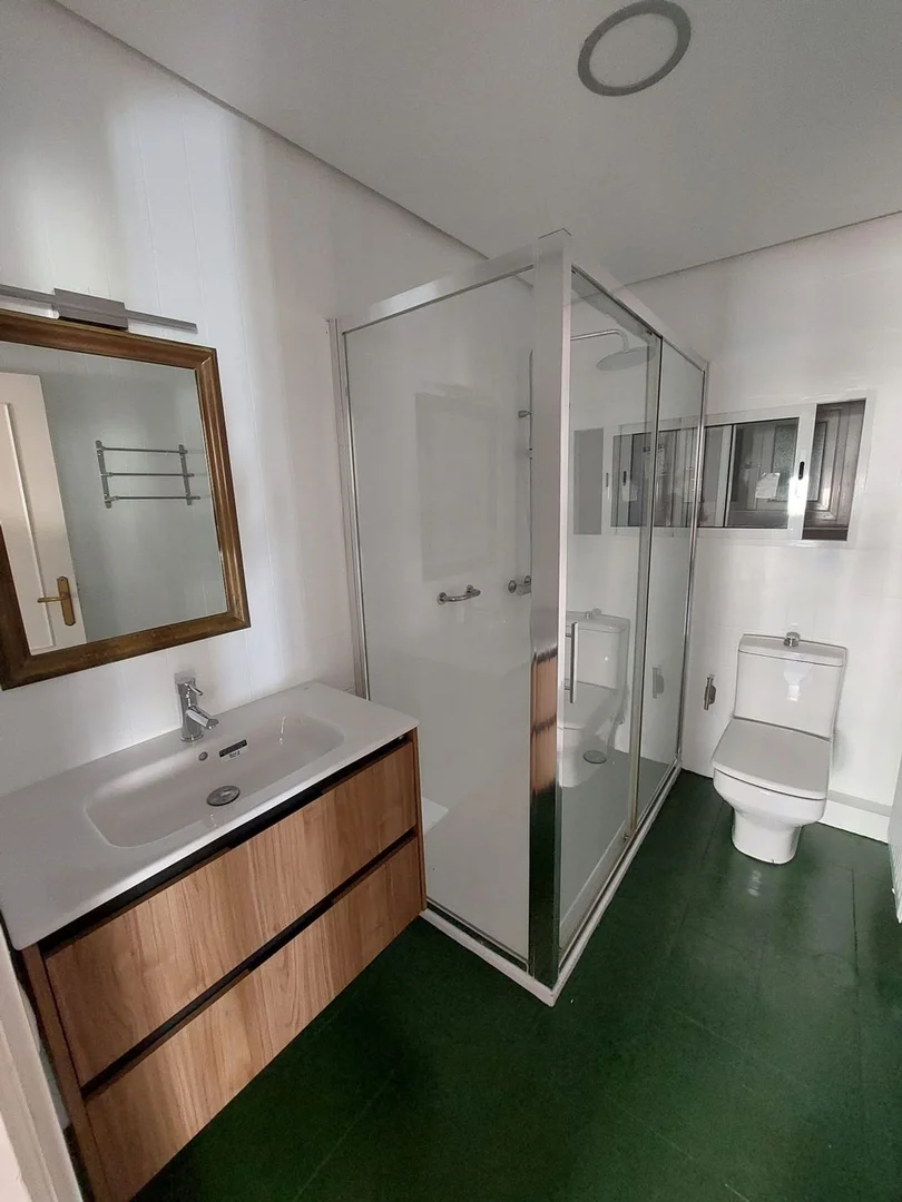 Estudio en Guzman el Bueno, 7 - Foto 8