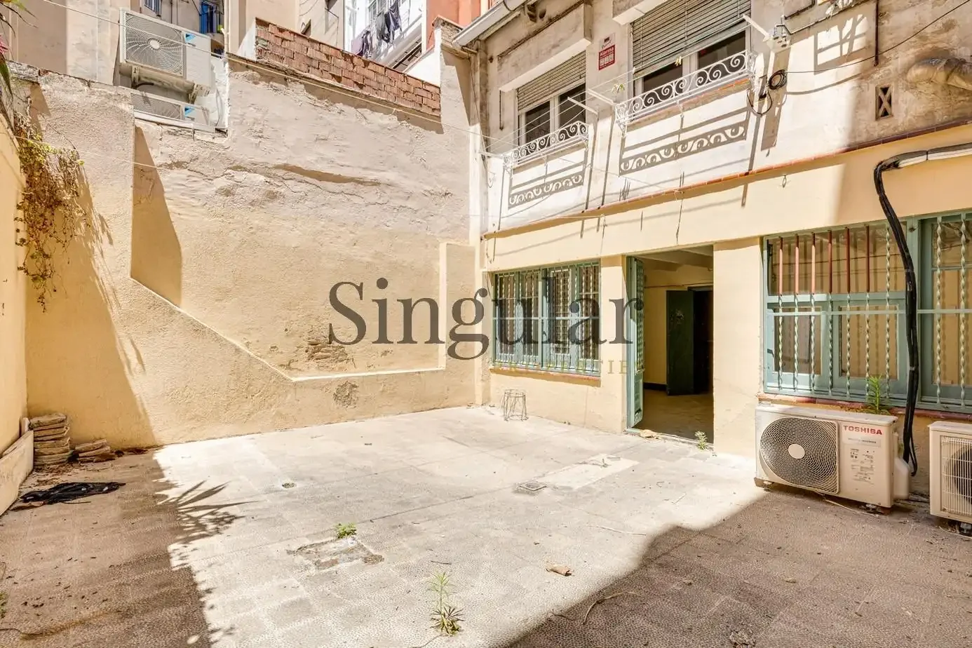 Local comercial en  Carrer de la Creu Coberta - Foto 25