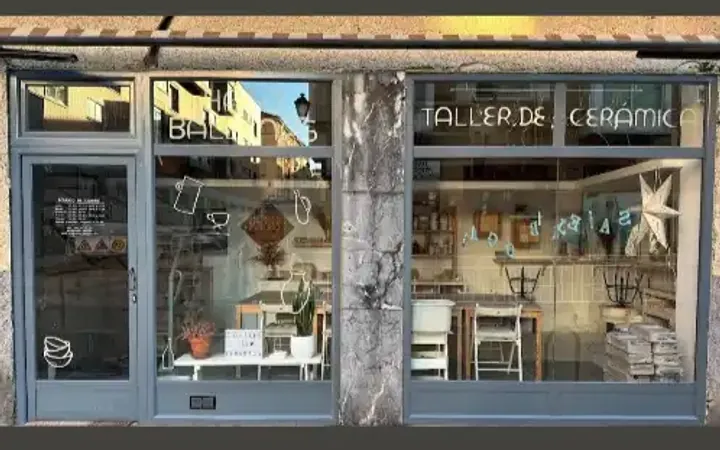 Local comercial en  Calle Repullés y Vargas 3 - Foto 1