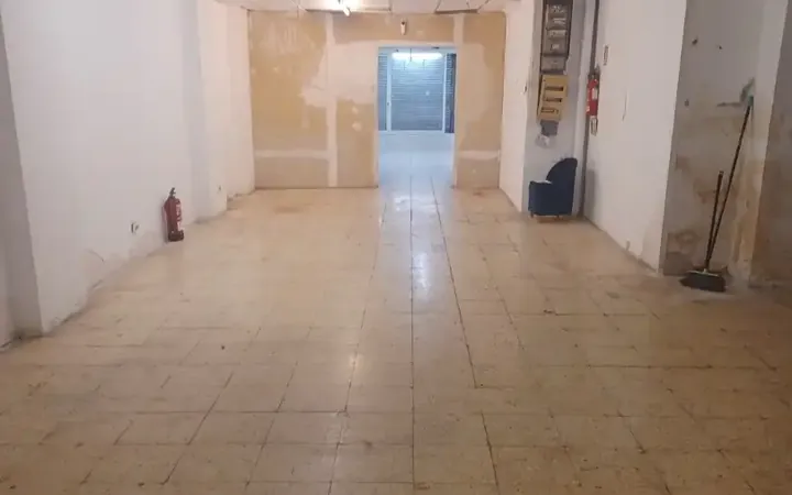 Local comercial en  Carrer de Sugranyes 1 - Foto 13