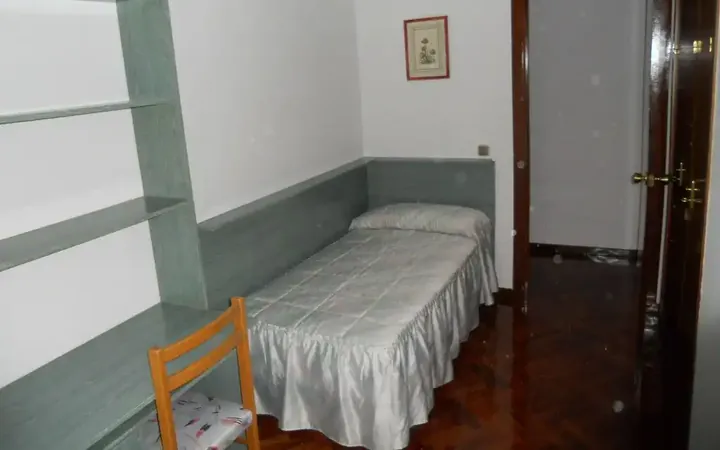 Piso en  Calle de Melchor Fernández Almagro 29 - Foto 16