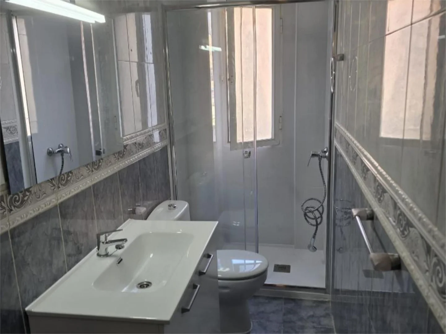 Piso en  Calle del Puerto de Balbarán 115 - Foto 5