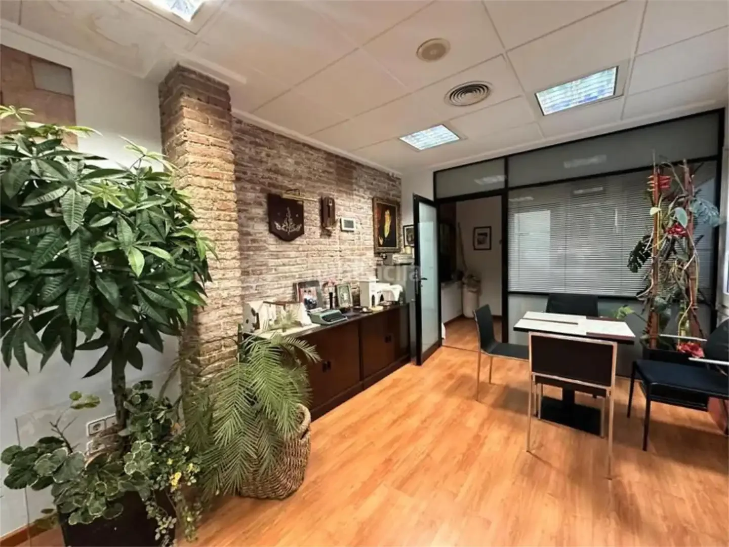 Local comercial en  Carrer C 3 - Foto 4