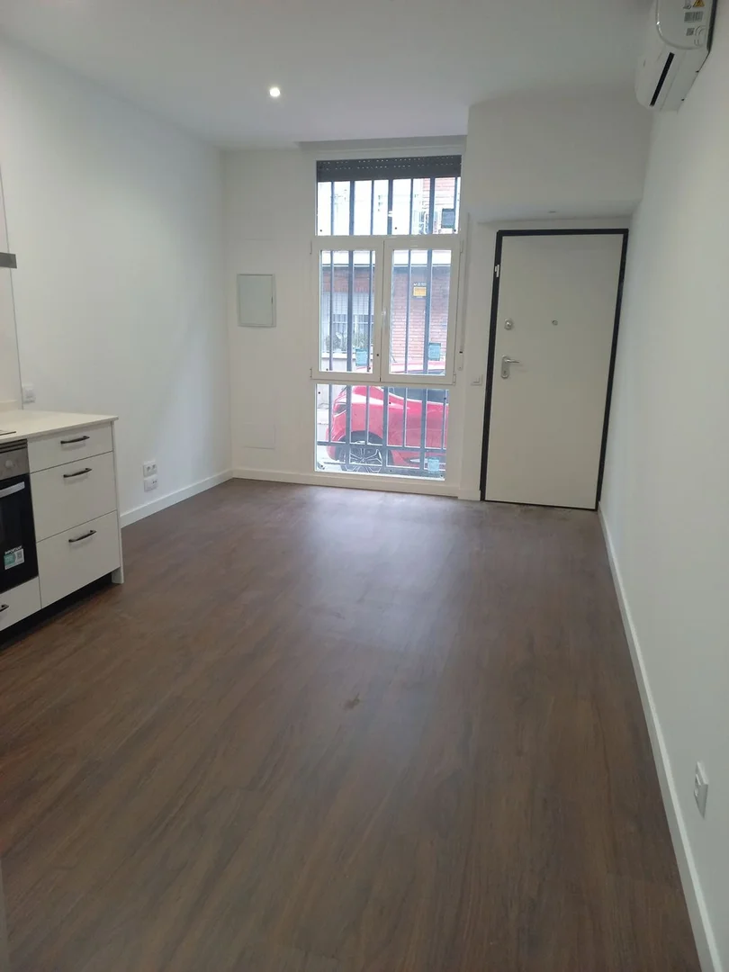 Piso en calle Tántalo, 7