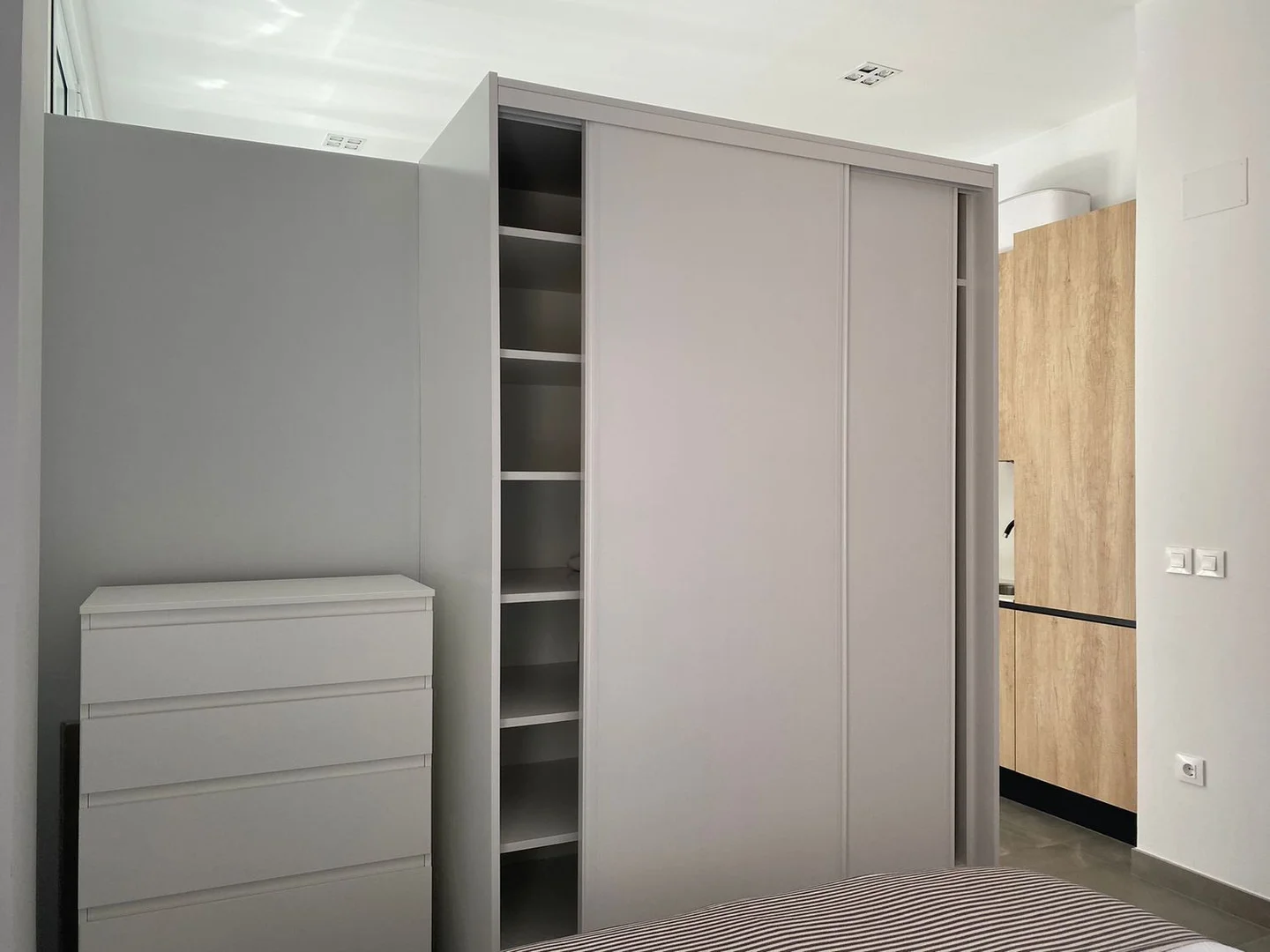 Estudio en avenida de Alberto de Alcocer, 22 - Foto 14