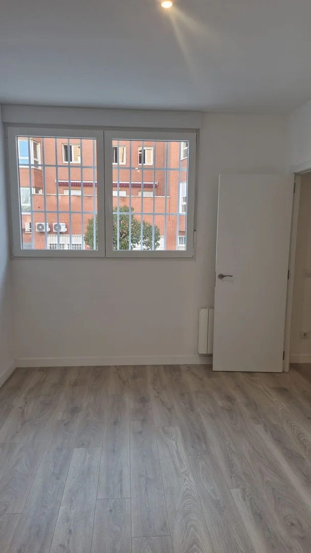 Piso en Calle de Damasco, Pavones - Foto 3