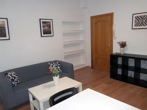 Piso en  Avenida de los Toreros 73 - Foto 3