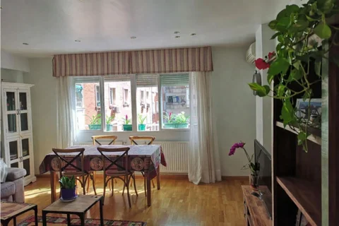 Piso en calle de María de Guzmán, 54 - Foto 1