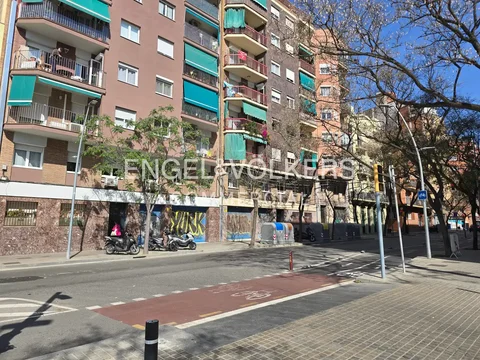 Local comercial en  Barcelona Capital - Foto 31