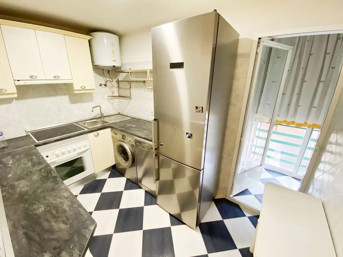 Piso en calle de San Narciso, 13 - Foto 2