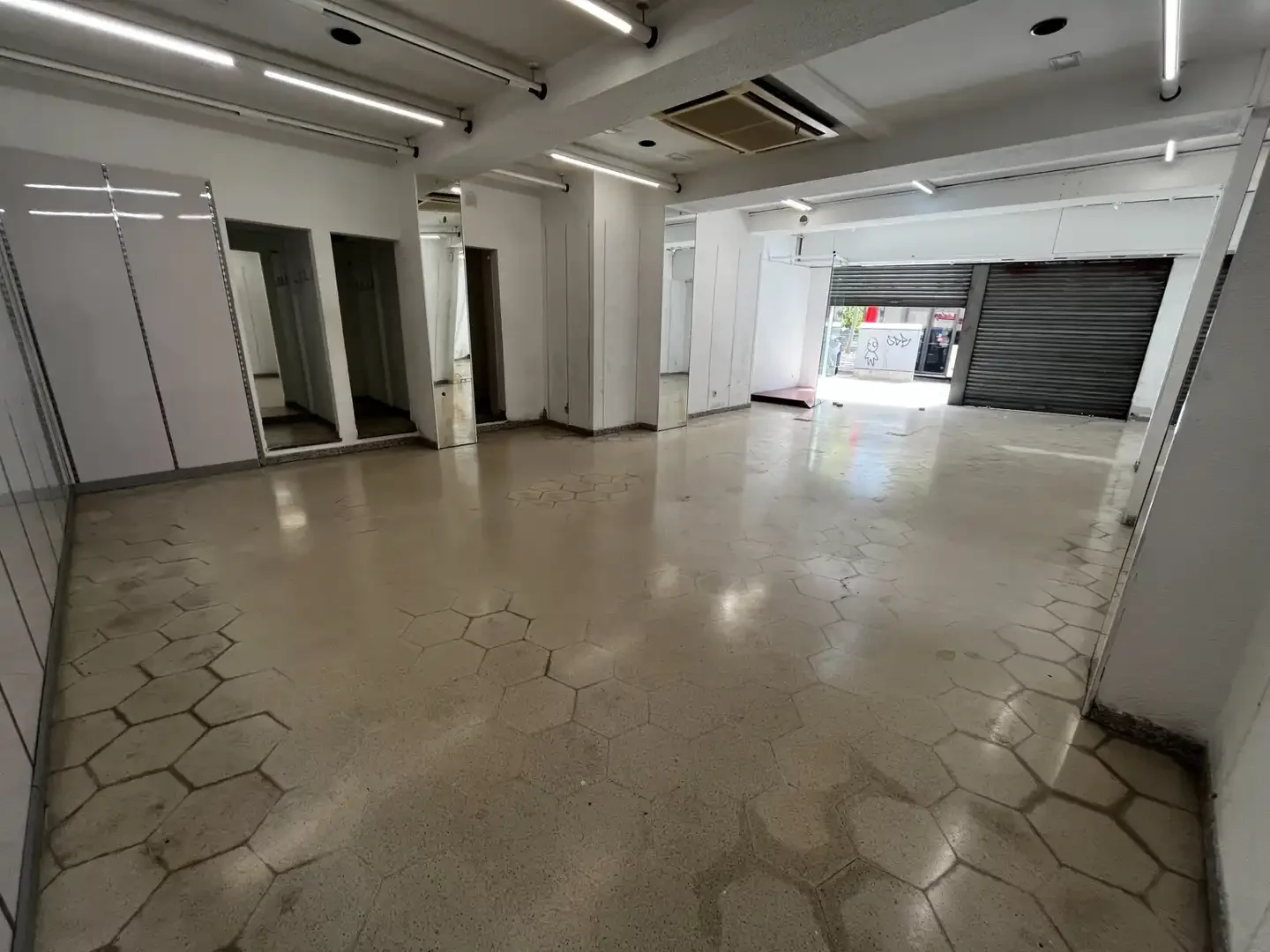 Local comercial en  Barcelona Capital - Foto 5