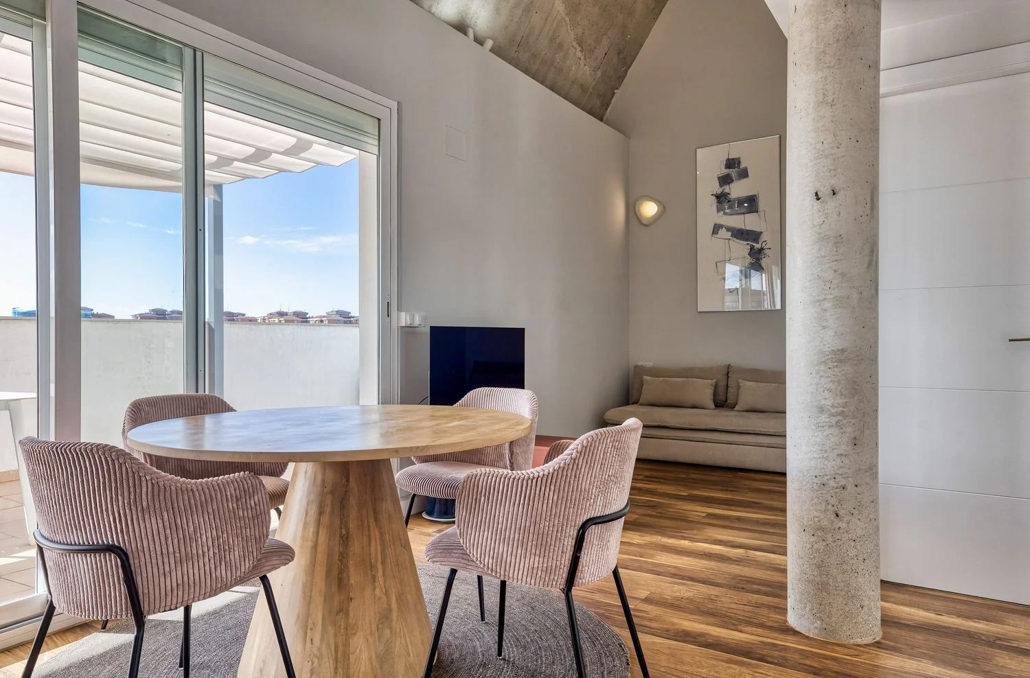 Ático en Barrio Rosas - Foto 6