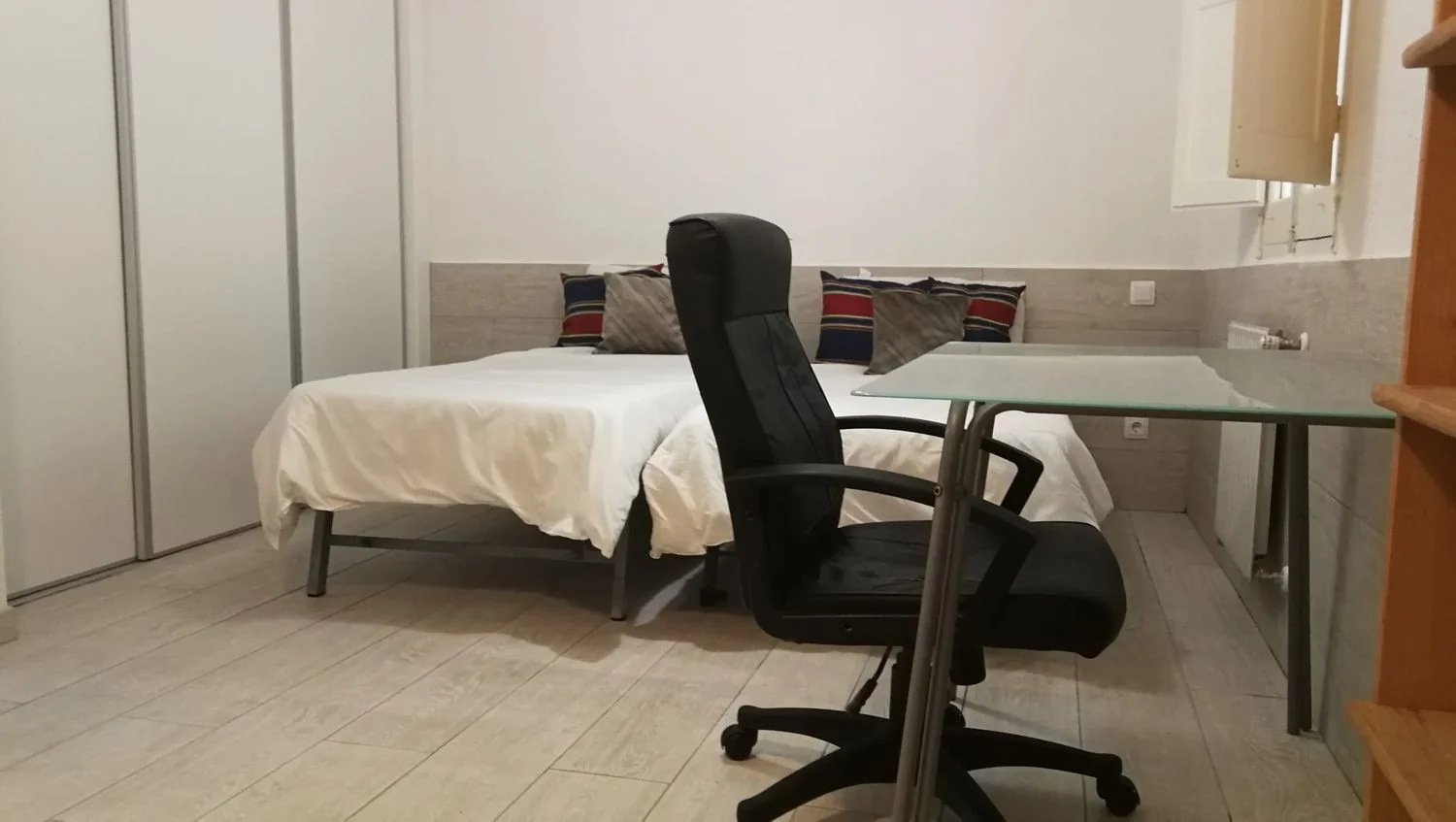 Estudio en plaza de Carlos Cambronero, 5 - Foto 2