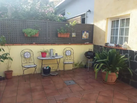 Casa adosada en  Carrer del Marquès de Foronda 31 - Foto 1