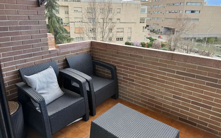 Piso en Calle de Nanclares de Oca, 36, Rejas - Foto 1