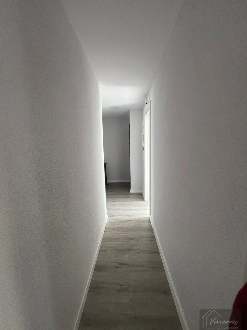 Piso en Calle de Carabelos - Foto 12