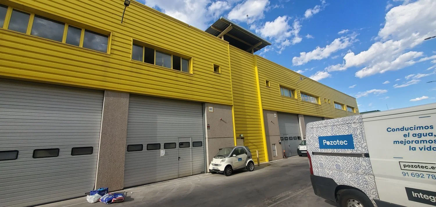 Alquiler de nave en Calle de la Resina, 61 -l - Foto 1