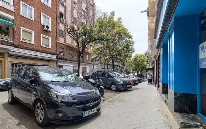 Local comercial en  Madrid Capital - Foto 2