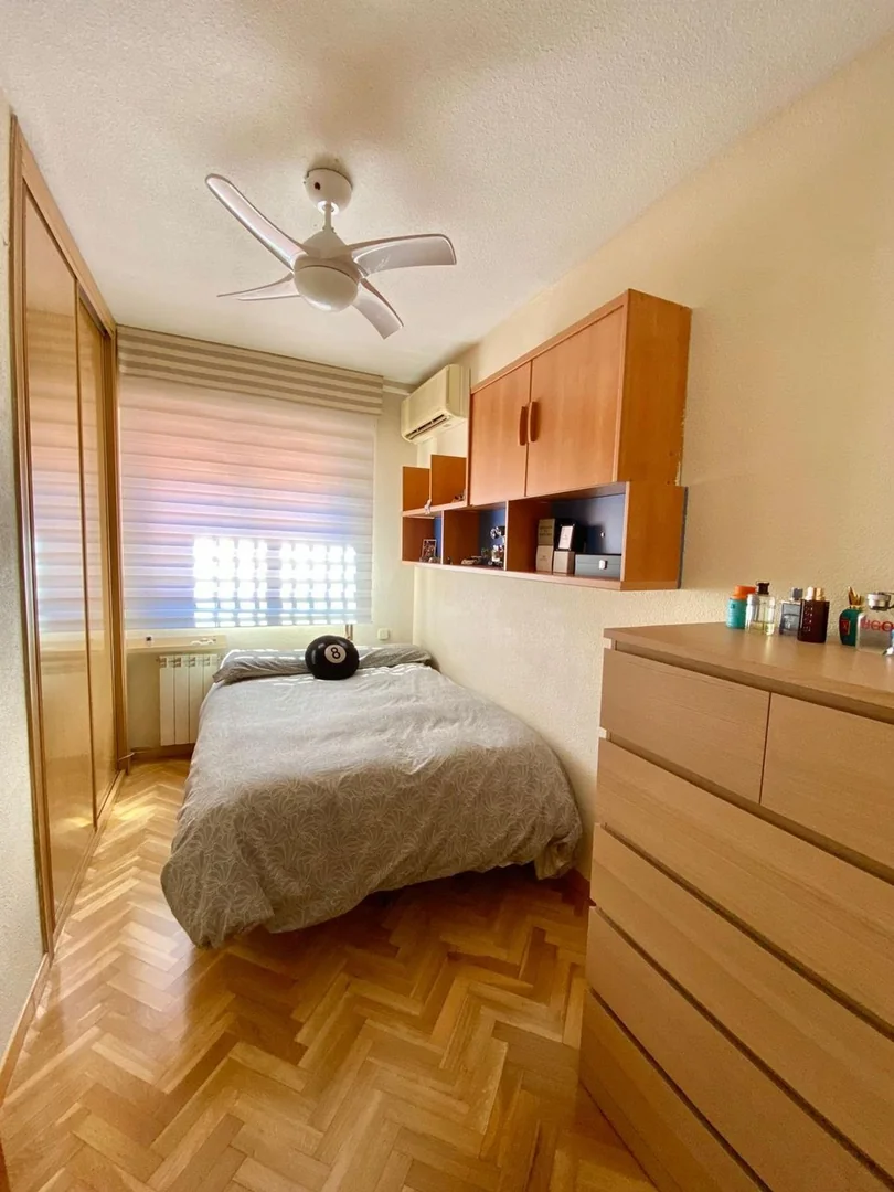 Piso en Travesía de Santoña, Zofío - Foto 3