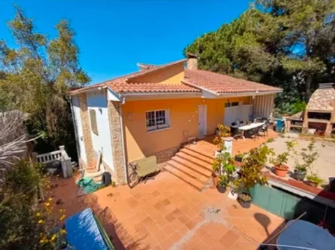 Casa independiente en Passatge Descendent, 473 - Foto 2