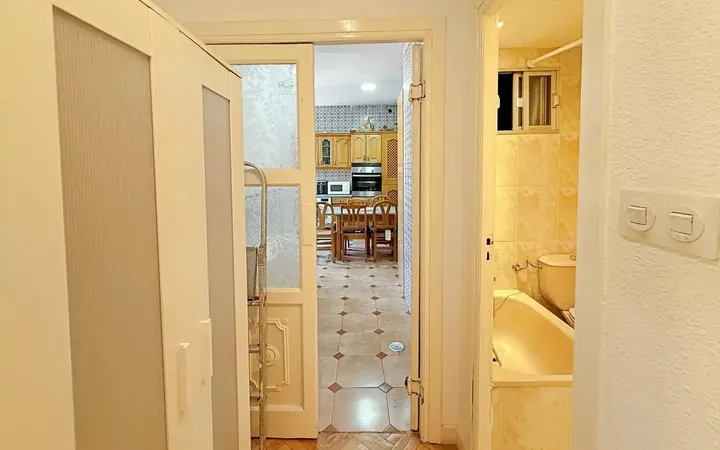 Piso en  Calle Guzmán el Bueno - Foto 47