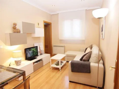 Piso en  Calle de Almadén 26 - Foto 1