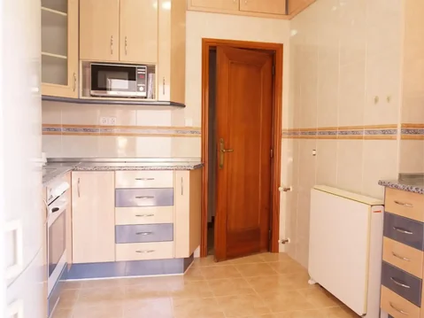 Piso en  Avenida de la Reina Victoria 21 - Foto 4