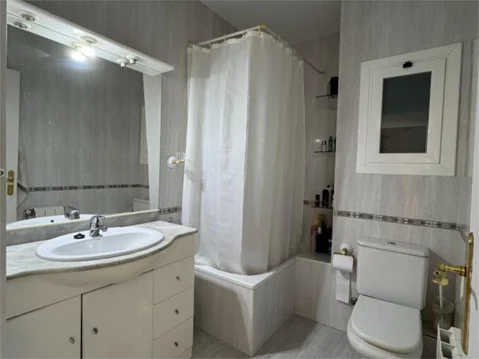 Piso en  Carrer de José Millán González 18 - Foto 7