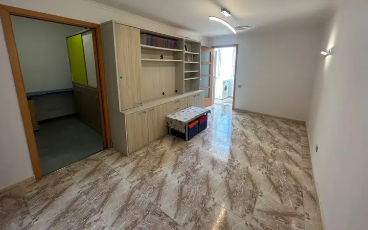 Piso en  Carrer d'Alcolea 133 - Foto 1