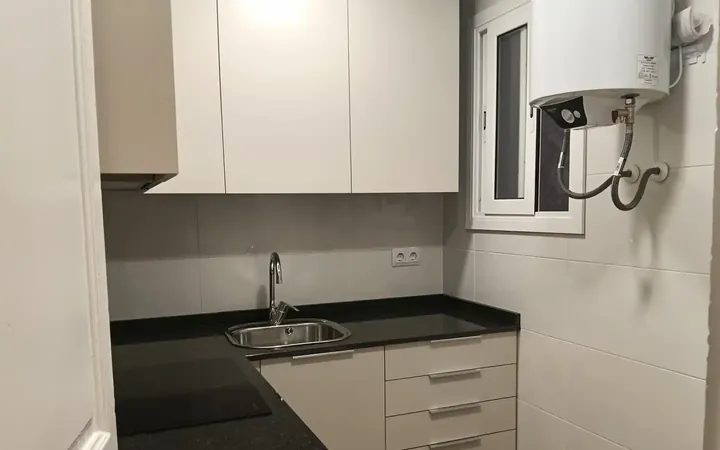 Piso en  Carrer del Comte Borrell - Foto 5