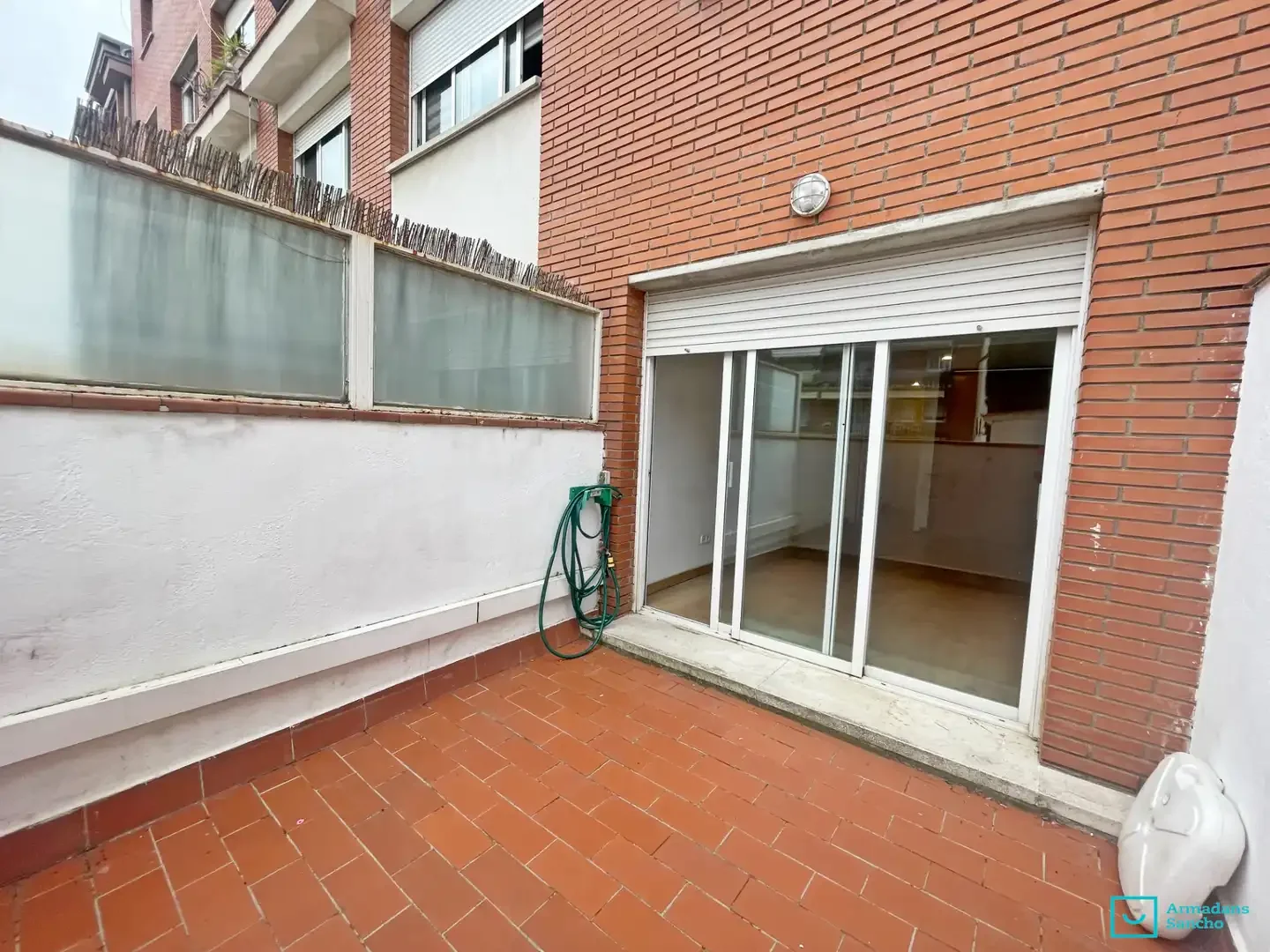 Estudio en  Carrer d'Homer 42 - Foto 3