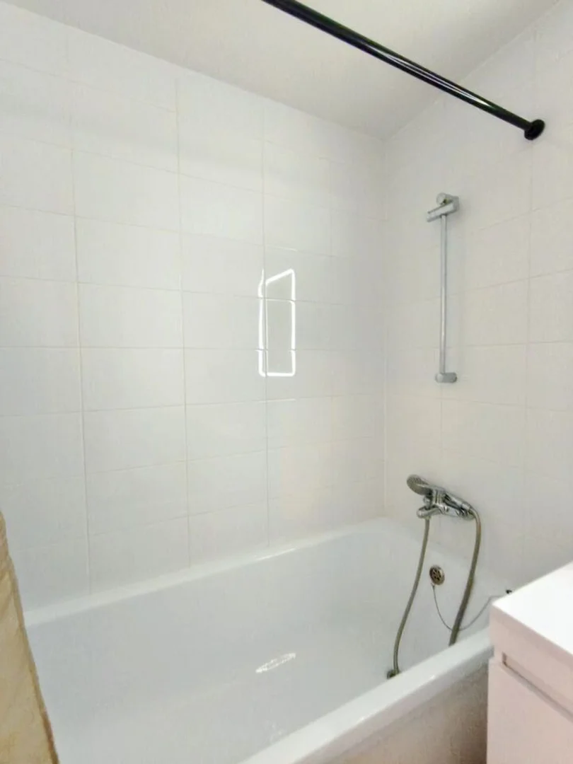 Piso en calle d'Indalecio Prieto, 31 - Foto 4