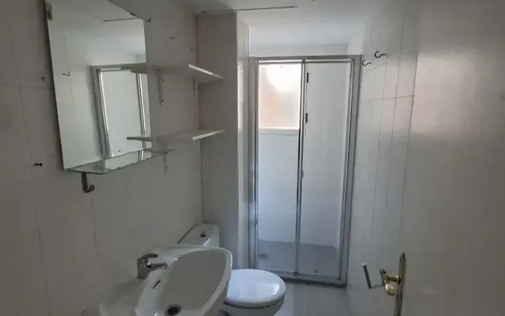 Piso en  Calle de la Infanta Mercedes 20 - Foto 6