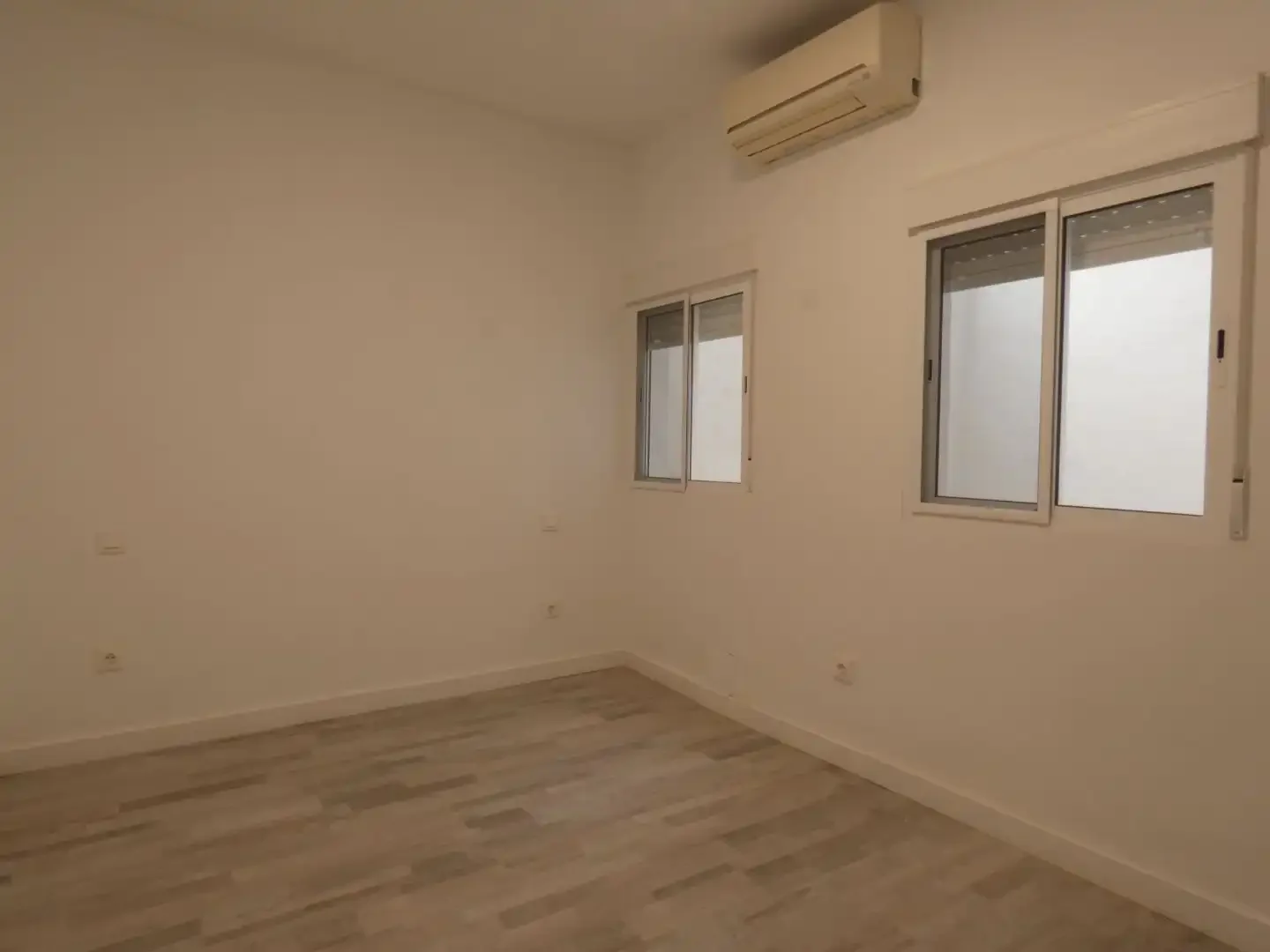 Local comercial en  Calle de José del Pino 48 - Foto 17
