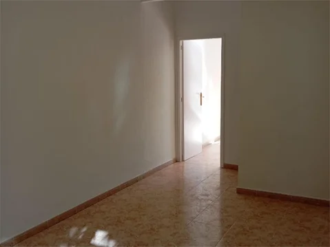 Piso en  Carrer del Comte Borrell 61 - Foto 2