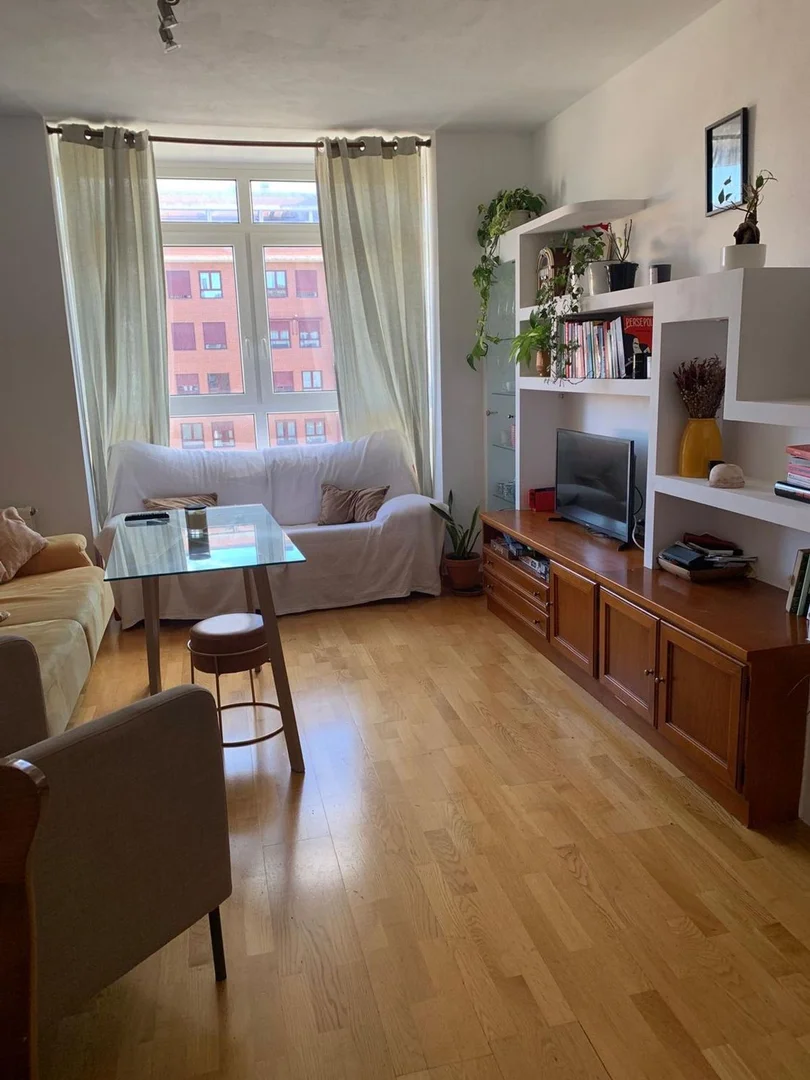 Piso en calle de Isabel Clara Eugenia, 49 - Foto 4