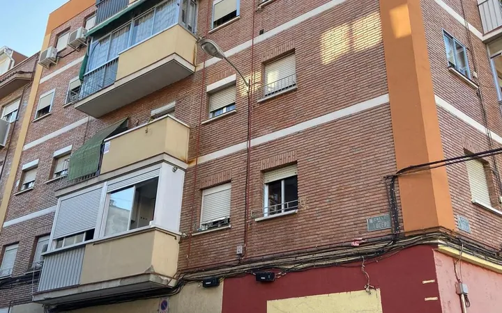 Piso en Calle del Lucero, Lucero - Foto 2