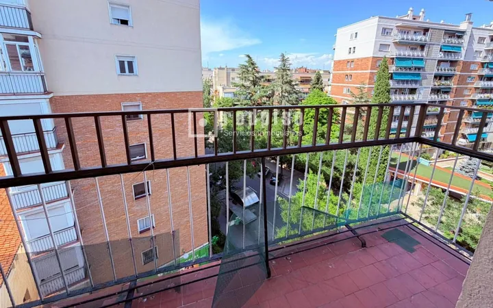 Piso en Calle de Víctor de la Serna - Foto 11