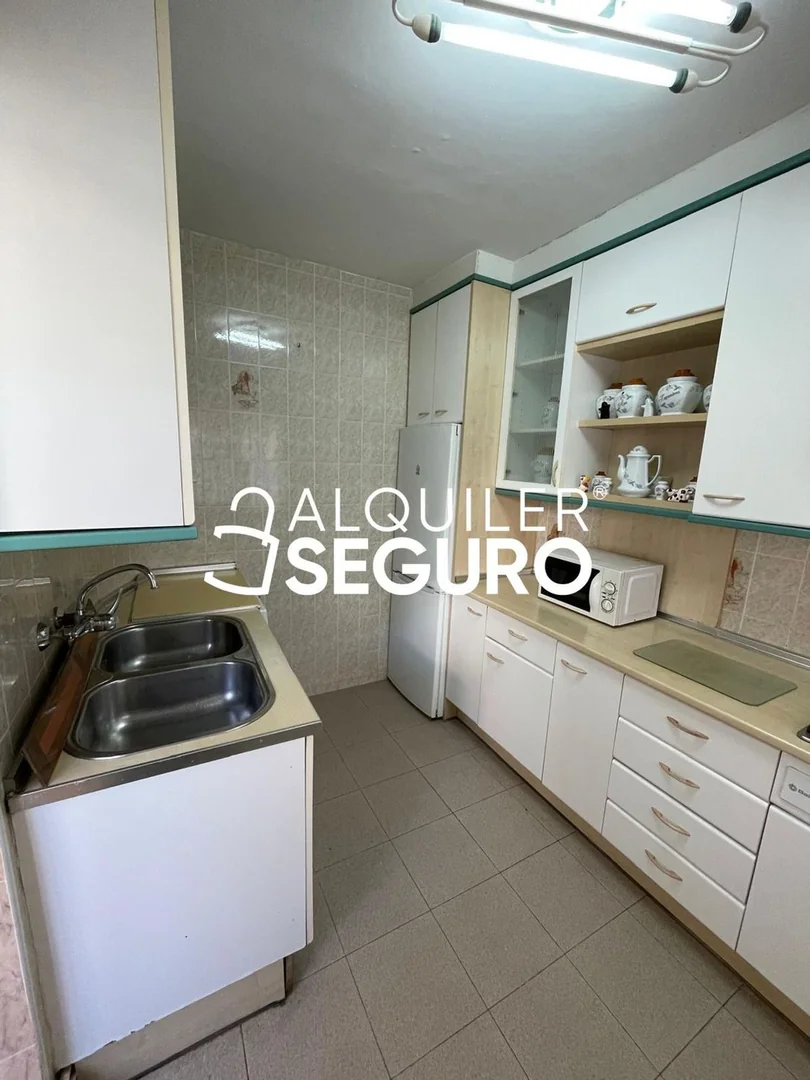 Piso en Travesía de Santoña, Zofío - Foto 4