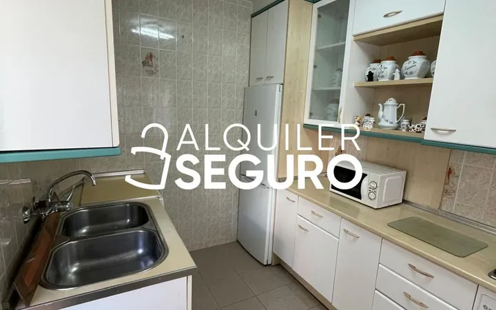 Piso en Travesía de Santoña, Zofío - Foto 4