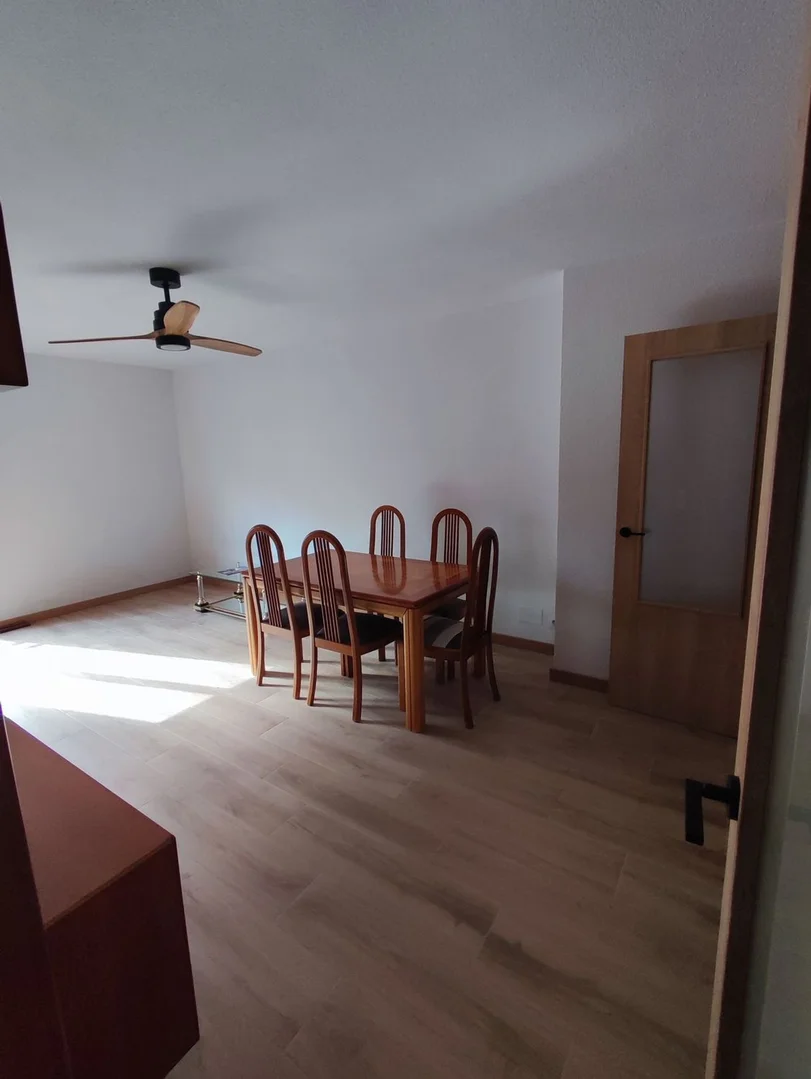 Piso en Barrio Zofío - Foto 8