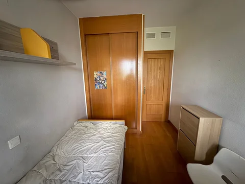 Piso en Orcasitas - Foto 8