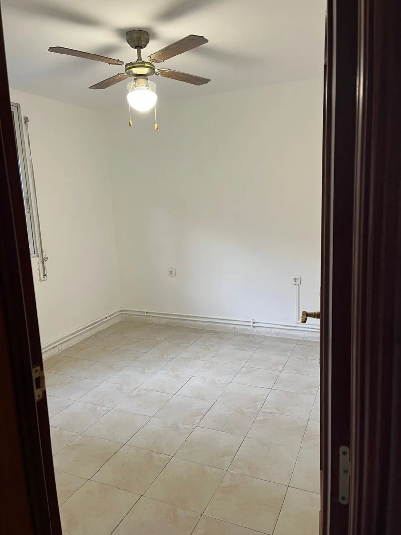 Piso en calle Gremios, 5