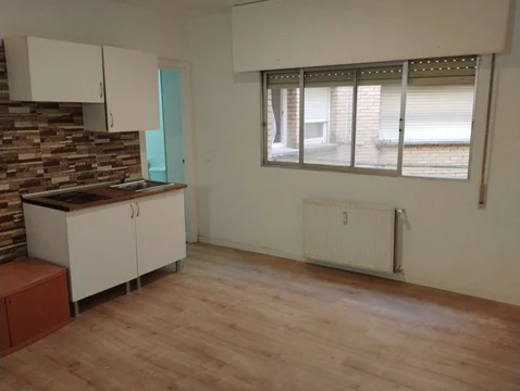 Estudio en Avenida de Pablo Iglesias, 50 - Foto 1