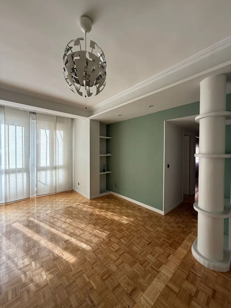 Piso en calle de Colombia, 14